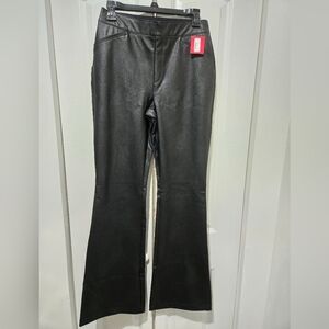 SPANX Pull On Leather-Like Flare Pant. SIZE LARGE